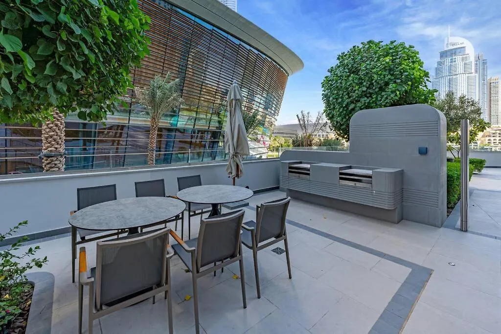 4Min To Dubai Mall - Pool Access - King Bed Apartman