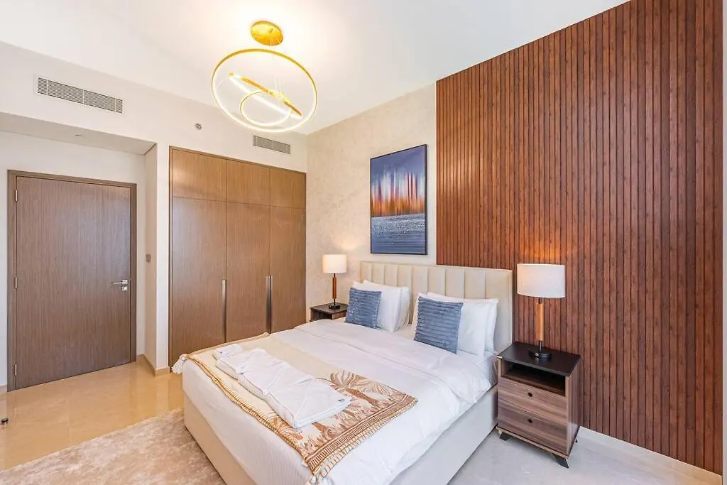 Apartment 4Min To Dubai Mall - Pool Access - King Bed