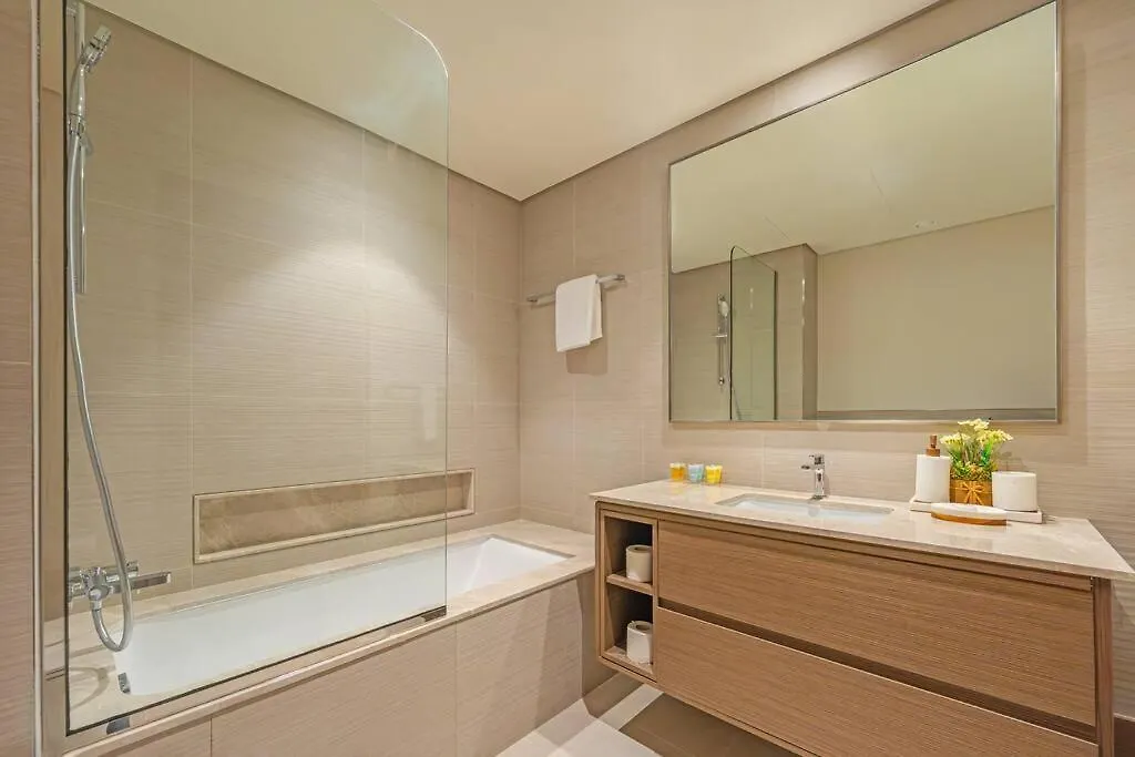 4Min To Dubai Mall - Pool Access - King Bed 0*,  United Arab Emirates