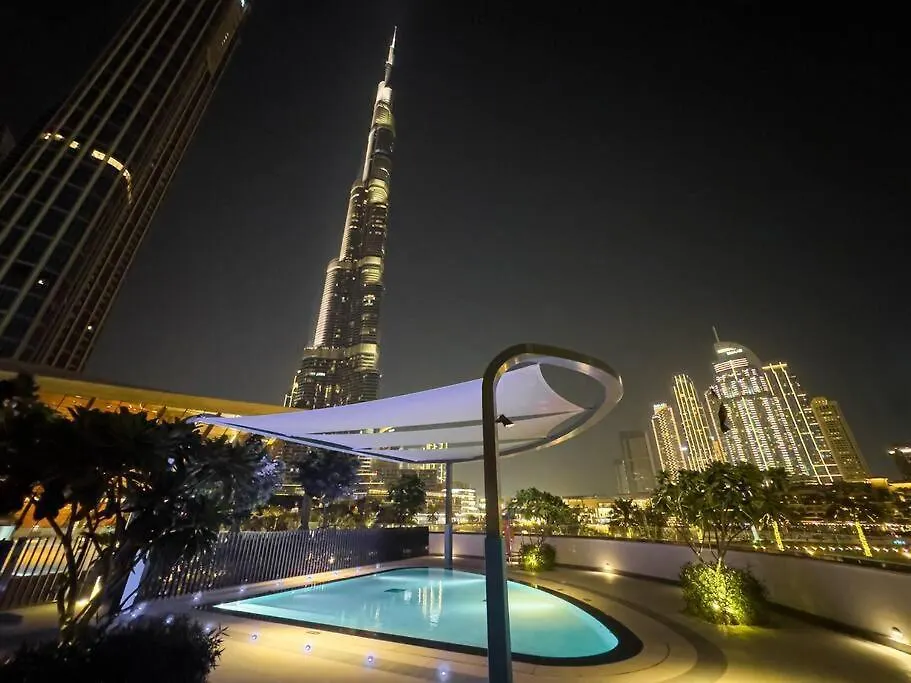 4Min To Dubai Mall - Pool Access - King Bed Apartment